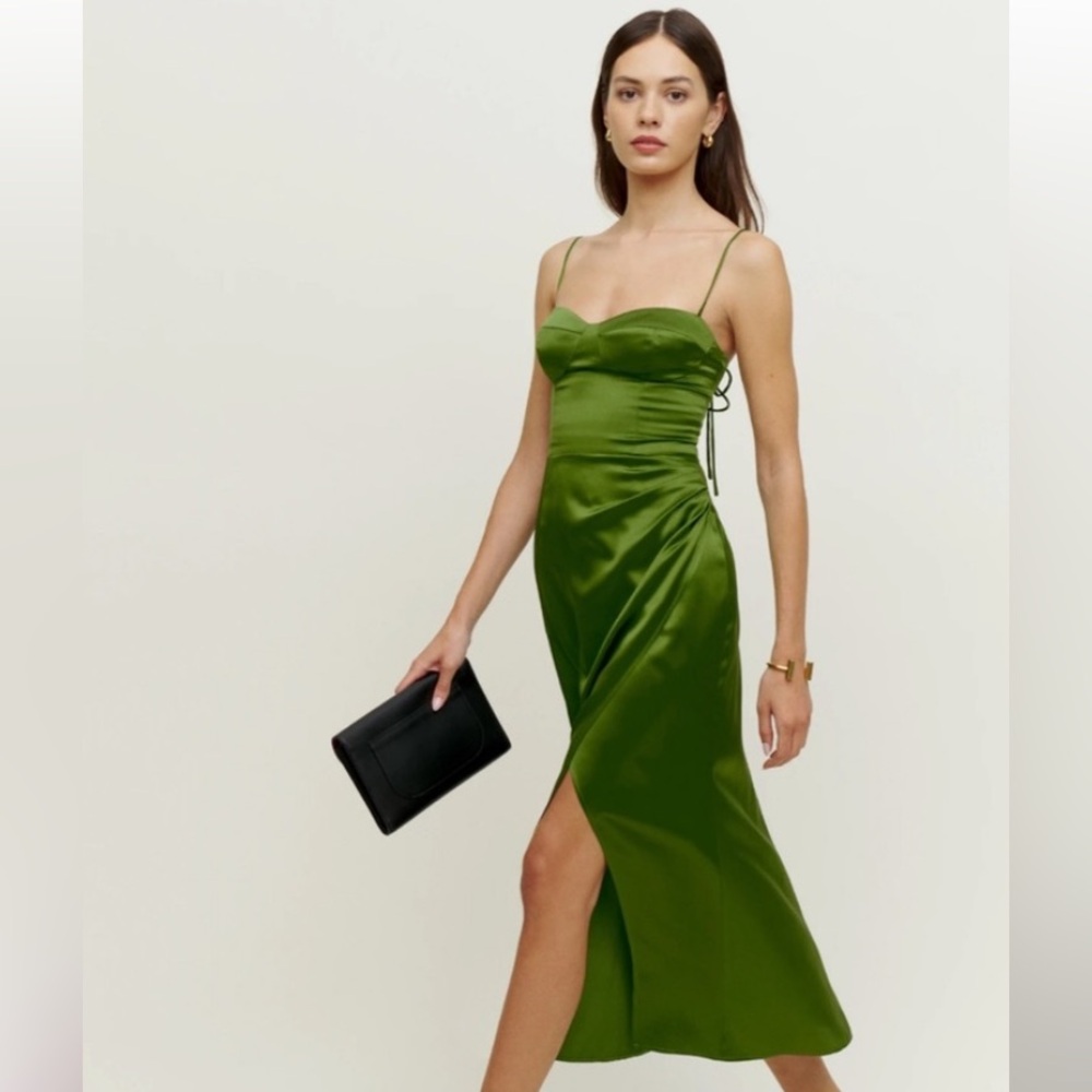 Reformation Marguerite dress
100% silk